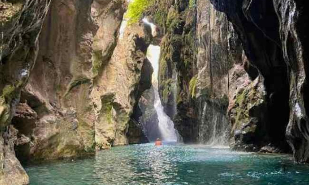 Kourtaliotiko waterfalls and Palm beach